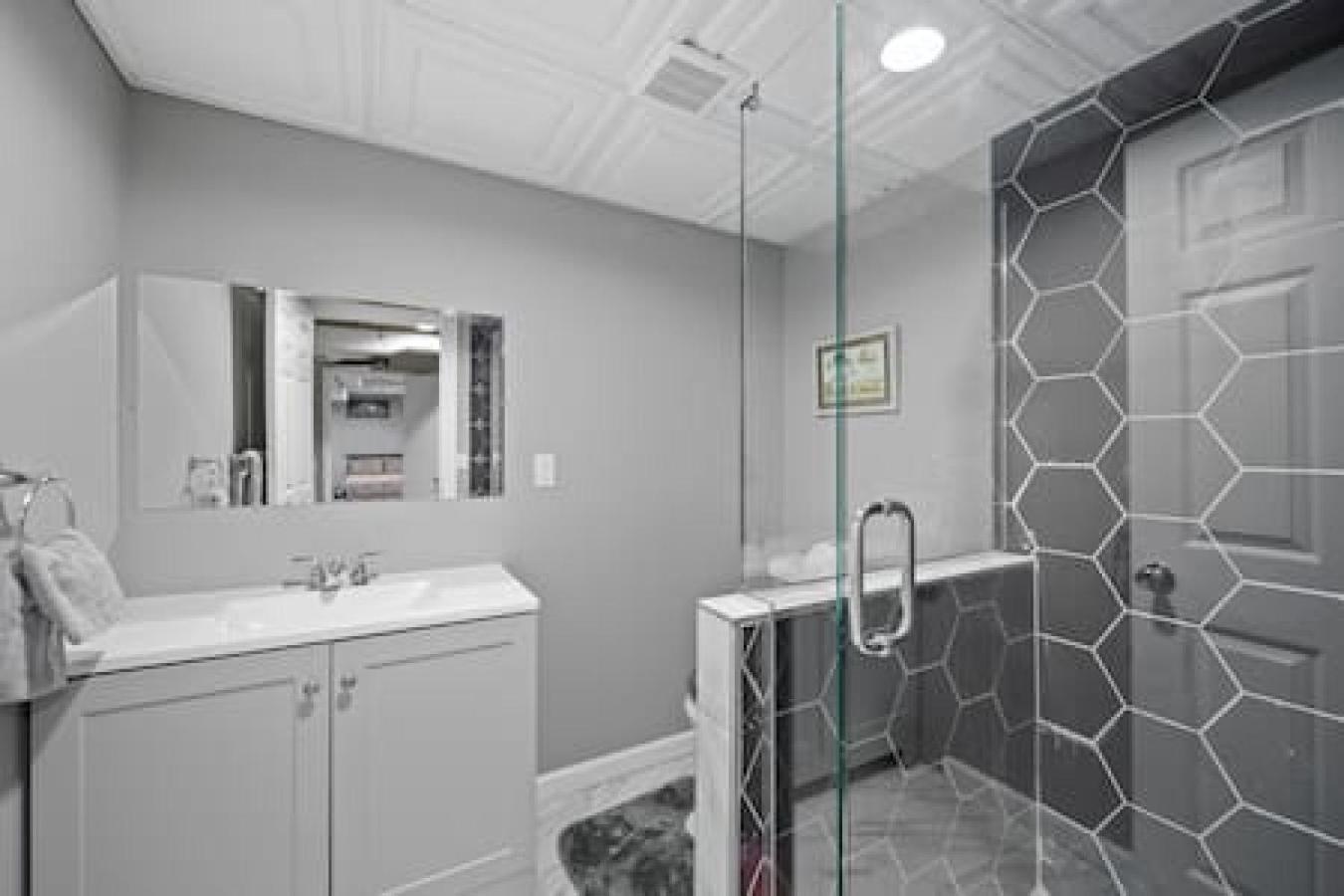 Urban Elegance Retreat In Downtown Rochester Buitenkant foto