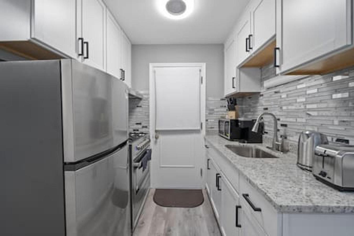 Urban Elegance Retreat In Downtown Rochester Buitenkant foto